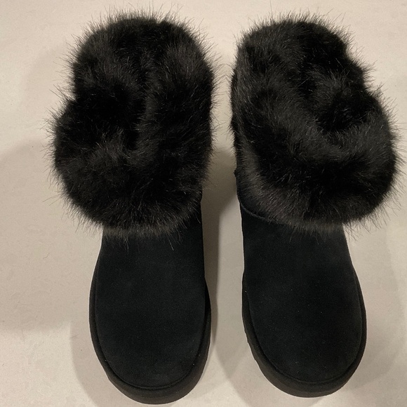 UGG Australia Cathie Black Suede Faux Fur Bootie Size 7 NEW WITH TAG - Picture 2 of 8